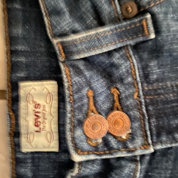 Levi’s 526 Slender Boot Cut - Picture 2 of 16